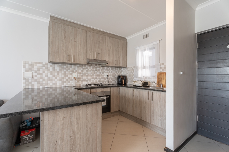 2 Bedroom Property for Sale in Buh Rein Estate Western Cape